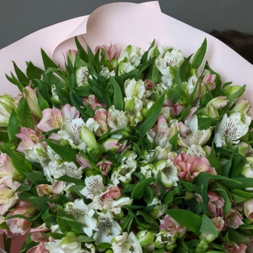 Букет микс альстромерий 35 шт